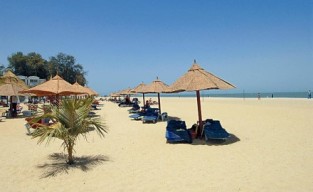 Gambia Beach 2